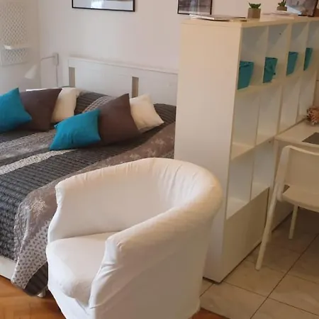 Cozy Aurelio דירה *